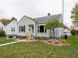 516 S Gibson St, Gibsonburg, OH 43431