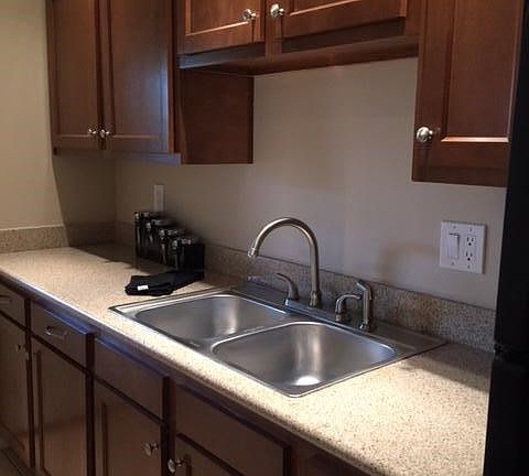 5th image of 728 N Jerrie Ave