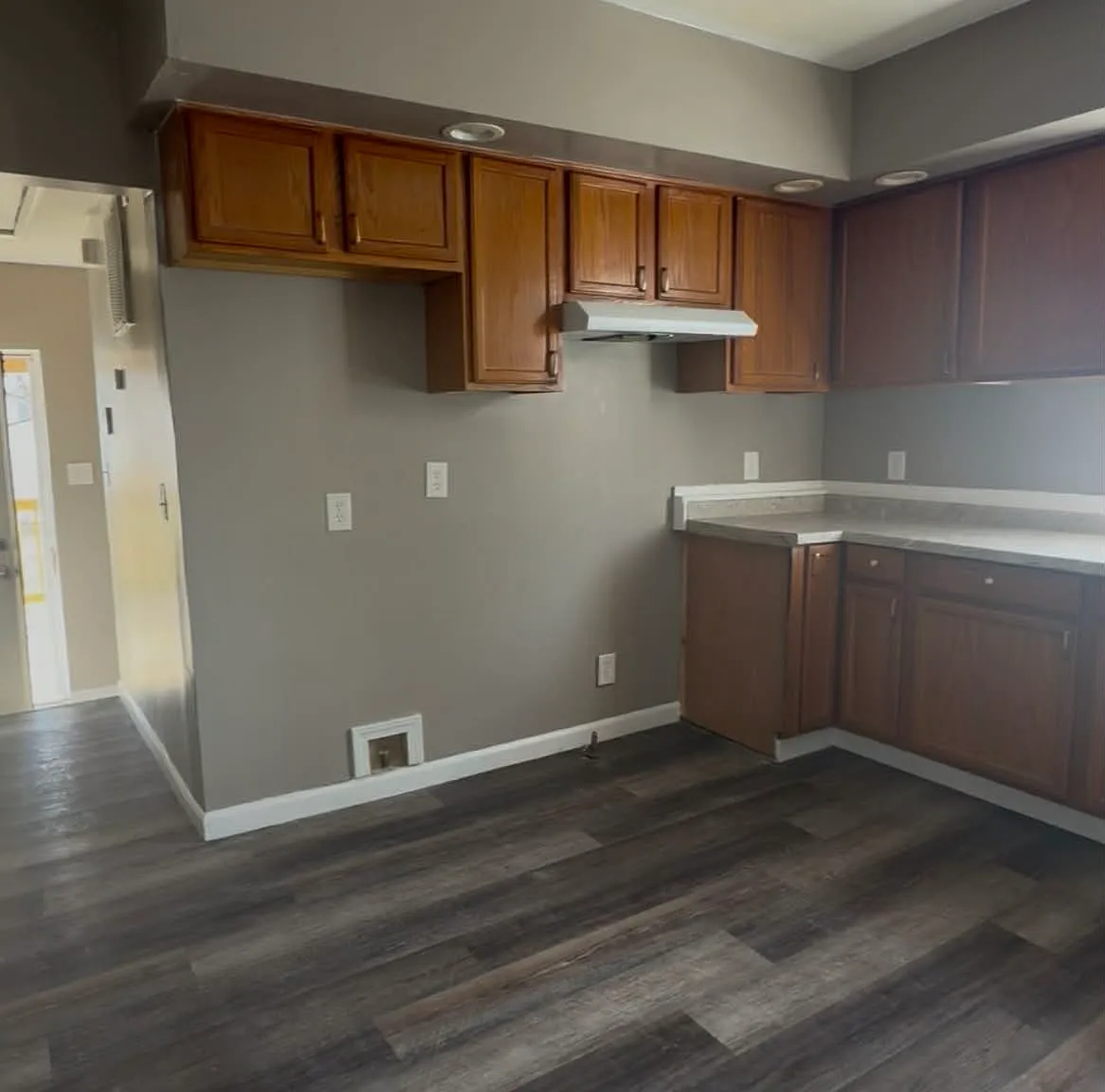 2 bed, 1890 sqft, $1,300 — Photo 1
