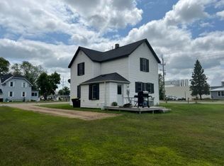 347 3rd St NE, Perham, MN 56573