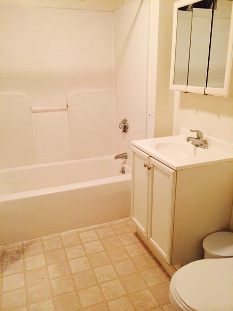 2nd image of 19 Forbes St #2