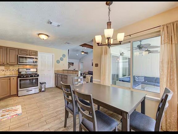 5th image of 9126 Benwick St