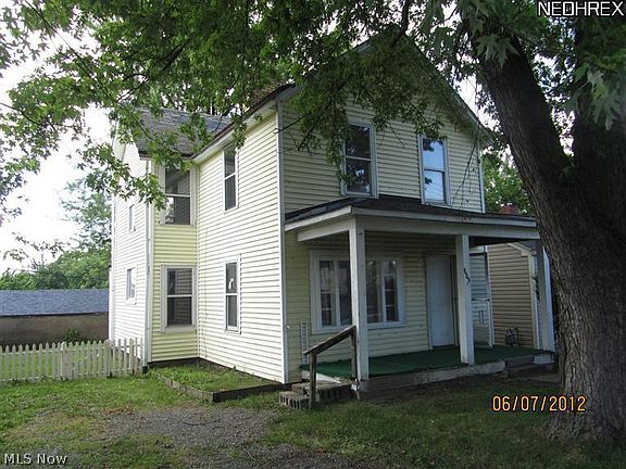 2nd image of 809 Louise Ave