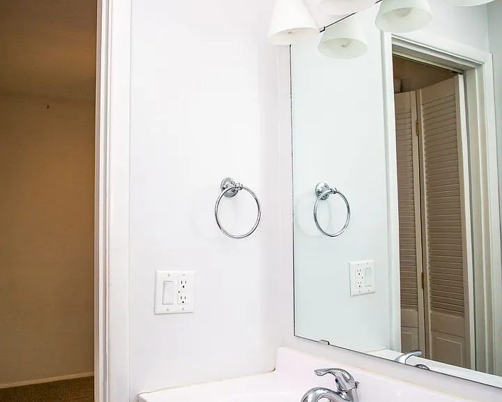 8030 N Hazelwood Dr — Photo 27