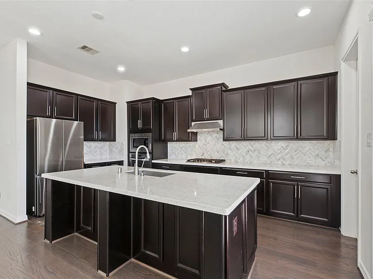 9679 Towne Lake Pkwy — Photo 9