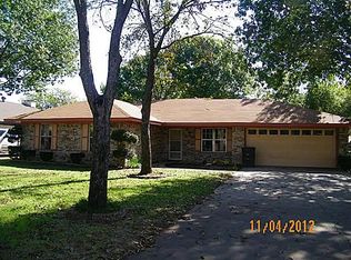 1033 Princeton Pl, Cleburne, TX 76033