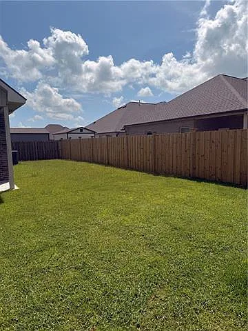 414 Rue Evangeline — Photo 10