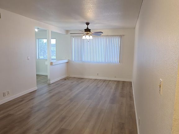 5th image of 2557 W ROSE Lane #204
