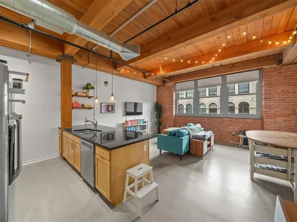712 Broadway Blvd #704, Kansas City, MO 64105