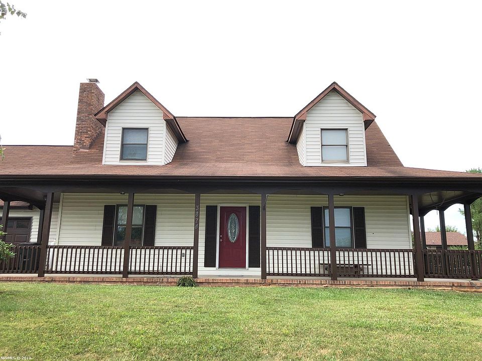 1st image of 3874 Bainbridge Dr