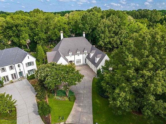 4th image of 169 Dubray Creek Cir