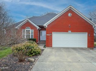 149 W Woodlake Cir, Mount Washington, KY 40047