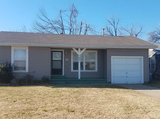 1601 Thompson Dr, Midwest City, OK 73110
