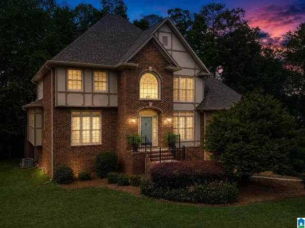 4516 Eagle Point Dr, Birmingham, AL 35242
