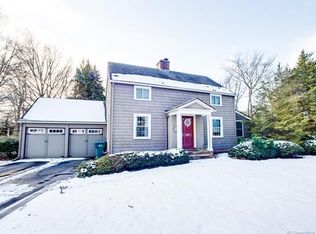 29 Carew Rd, Hamden, CT 06517