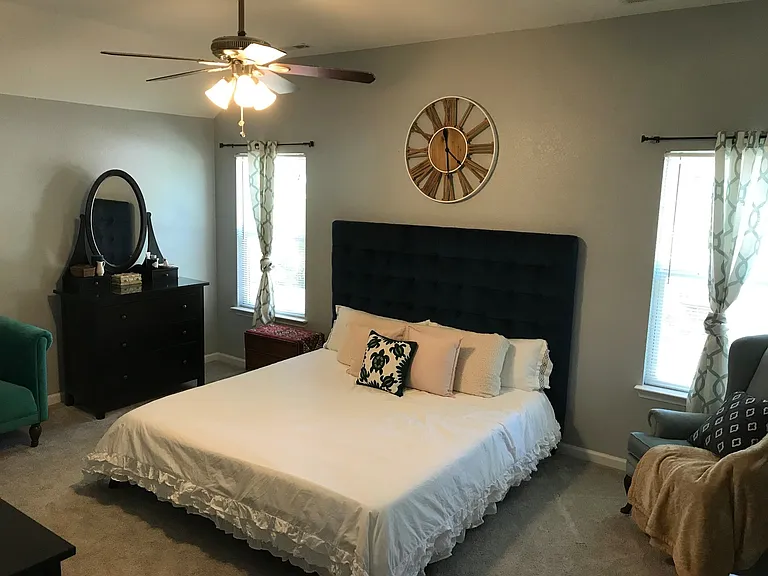 2138 Lockard Ave — Photo 1