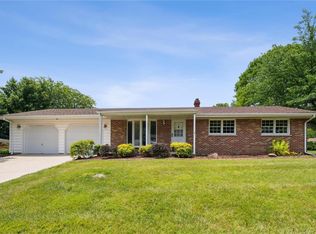 38 Ayrshire Rd, Saint Charles, MO 63303
