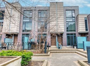 19 Valhalla Inn Rd #21, Toronto, ON M9B0B3