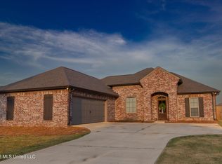 115 Chartleigh Cir, Canton, MS 39046