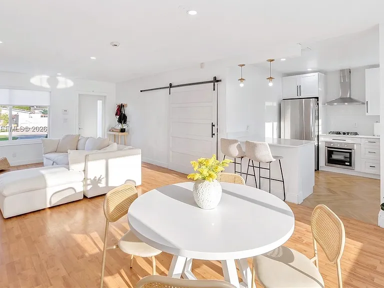 2131 SW 82nd Pl — Photo 10