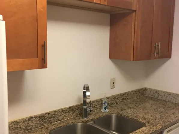 2138 SW 6th St APT 101, Miami, FL 33135