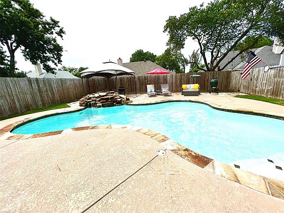 2nd image of 1339 Whitehall Dr