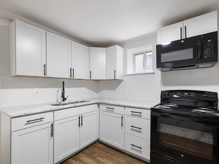 3320 Clifton Ave #D — Photo 5