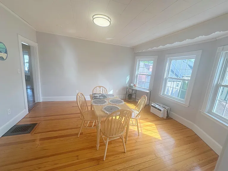 251 Arlington St #2 — Photo 6