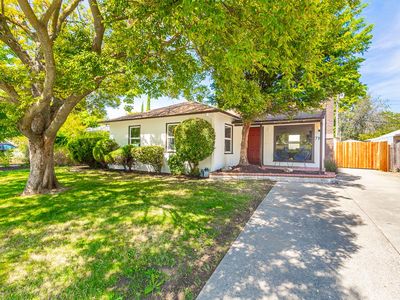 719 Flint Way, Sacramento, CA, 95818