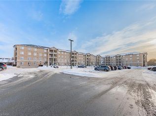 1077 Gordon St #316, Guelph, ON N1G0E3