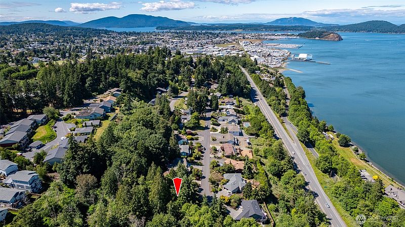 2nd image of 4224 Mitchell Drive