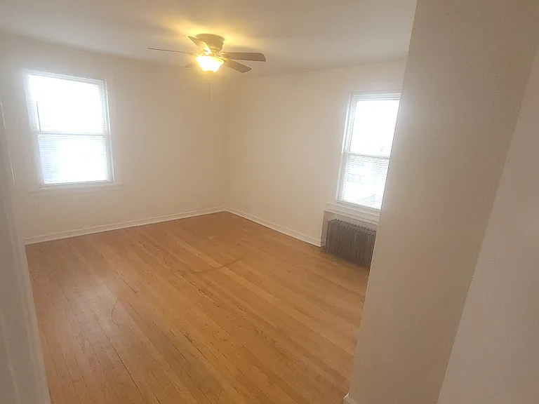 1645 Elmwood Ave #2R — Photo 3