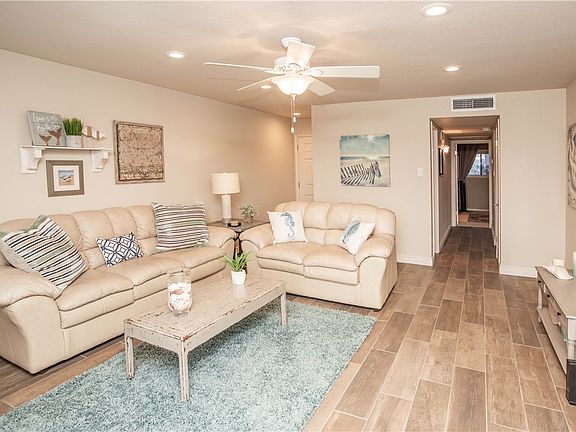 3rd image of 15425 Fortuna Bay Dr APT 203