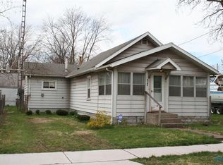 2159 Arkansas St, Oregon, OH 43616