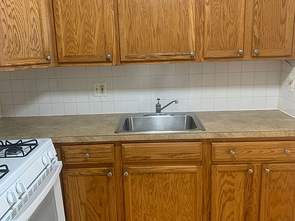 3rd image of 1243 S 2nd St Unit 1