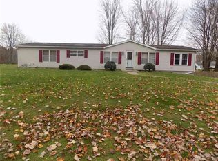 63 Woodview Dr, Transfer, PA 16154