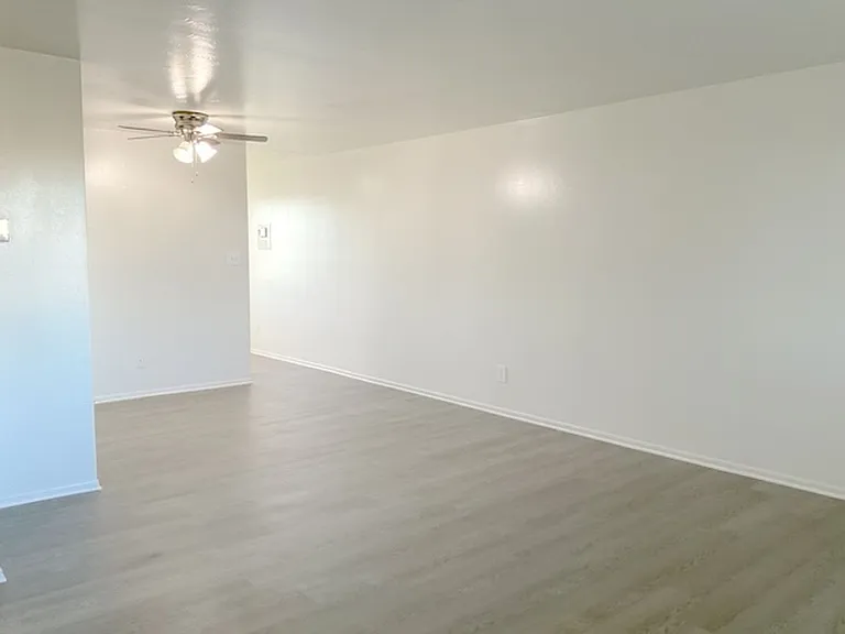 Lampliter Apartments — Photo 40