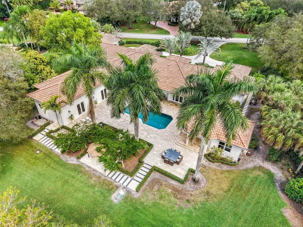 2825 Hackney Road, Weston, FL 33331