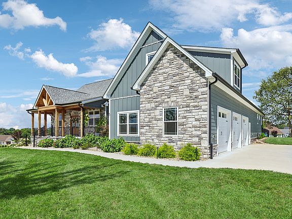 4th image of 153 Cascade Dr