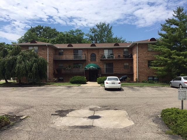 2nd image of 6821 Simpson Ave Unit 8
