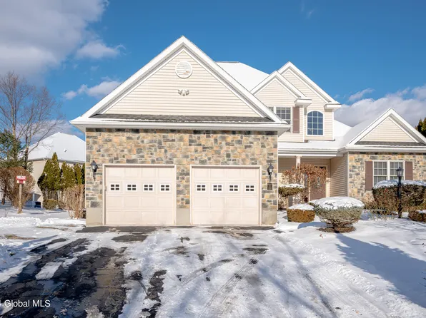 3 Crailo Court, Loudonville, NY 12211