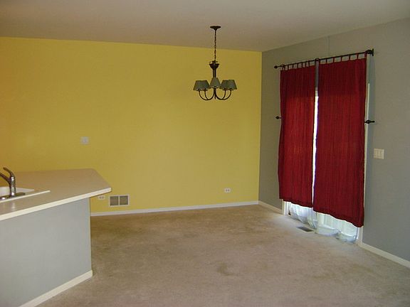 4th image of 87 Stonegate Ln #2804