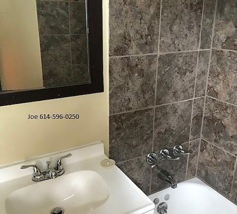3rd image of 2140 Dartmouth Ave