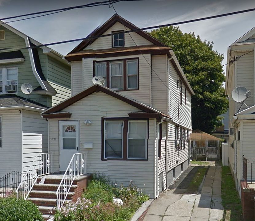1st image of 8771 112th St