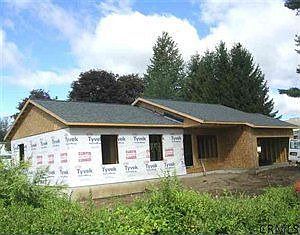 1st image of 11 Pawling Ave