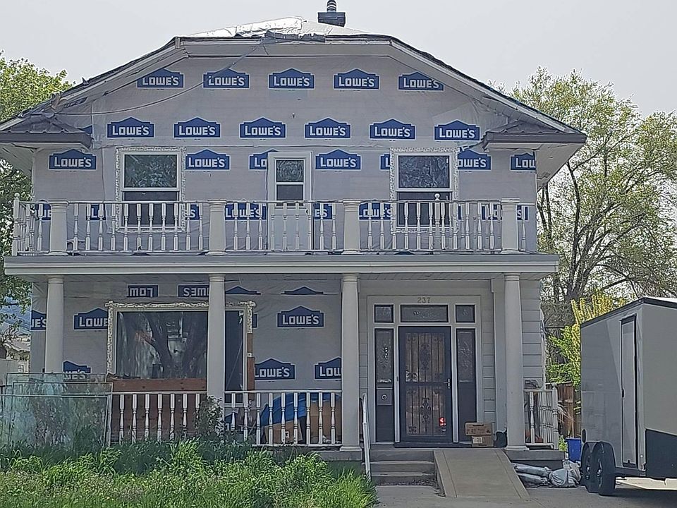 1st image of 237 S 7th Ave