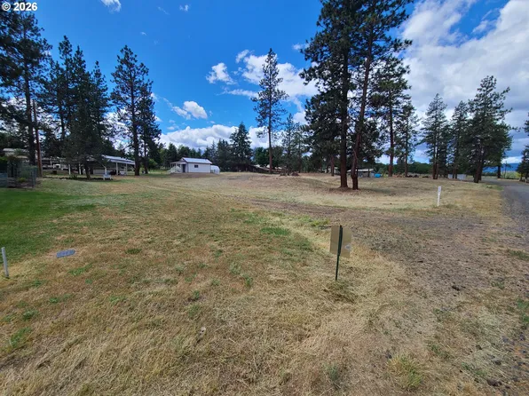 258 S Jw Rd, Tygh Valley, OR 97063