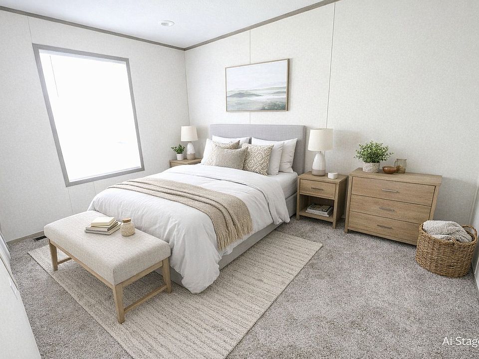 1st image of 121 Lynn #15