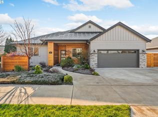 807 Hamilton St, Springfield, OR 97477