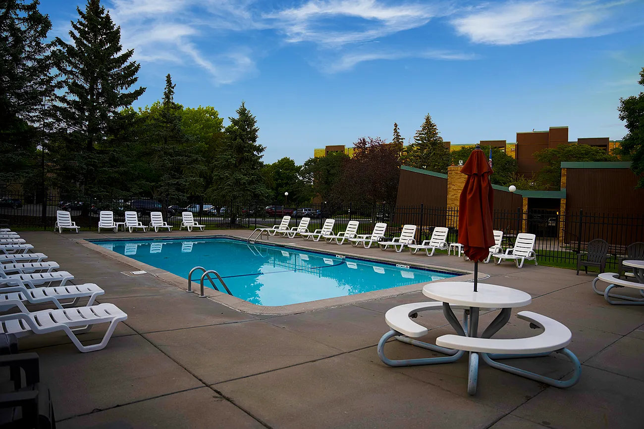 Salem Green Apartments — Photo 1